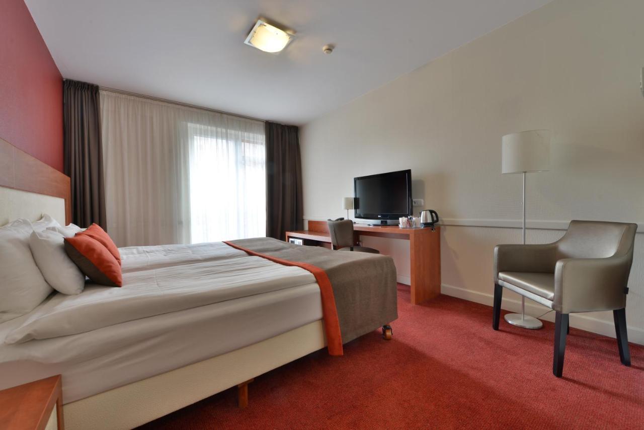 Superior Double or Twin Room,1079247751:JPEG