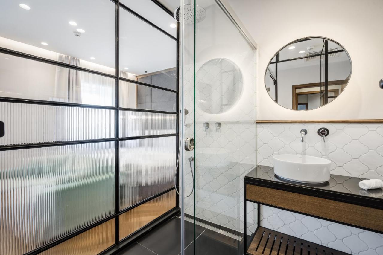 Quarto Duplo Deluxe com Cama Extra