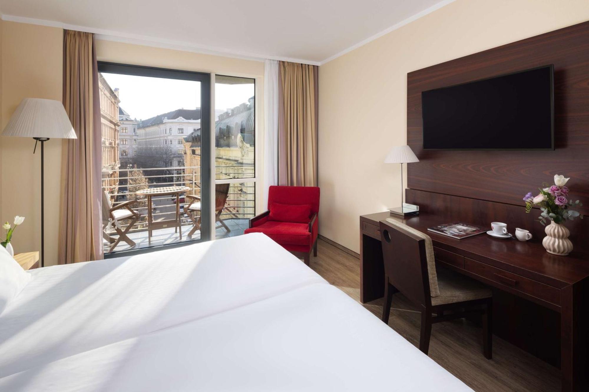 Standard Twin Room Balcony,1656171472:JPEG
