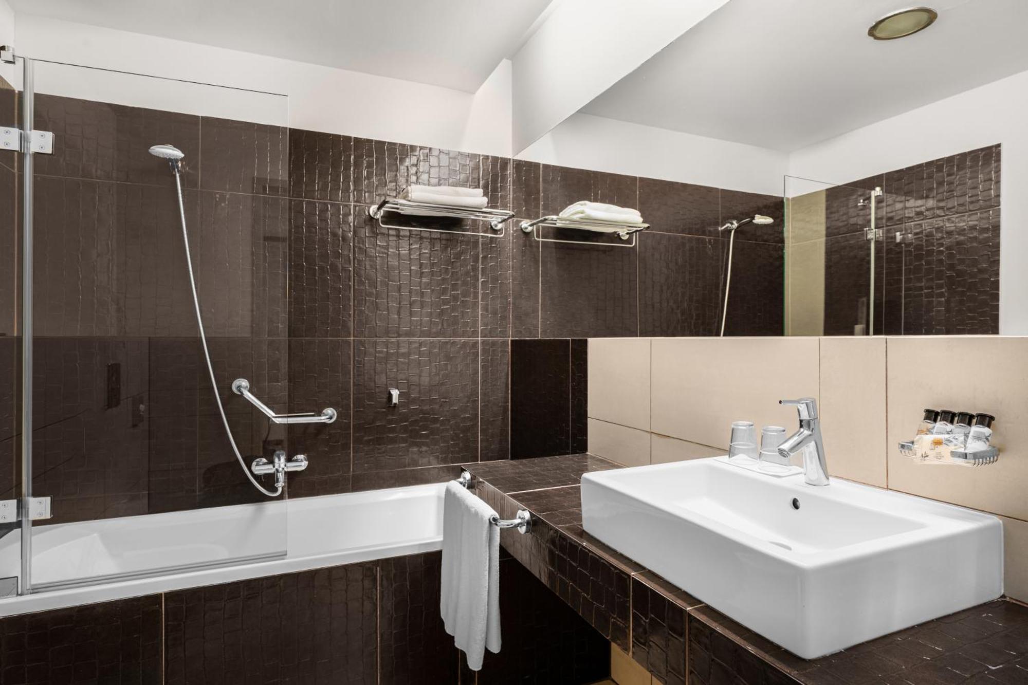 Quarto Duplo Standard