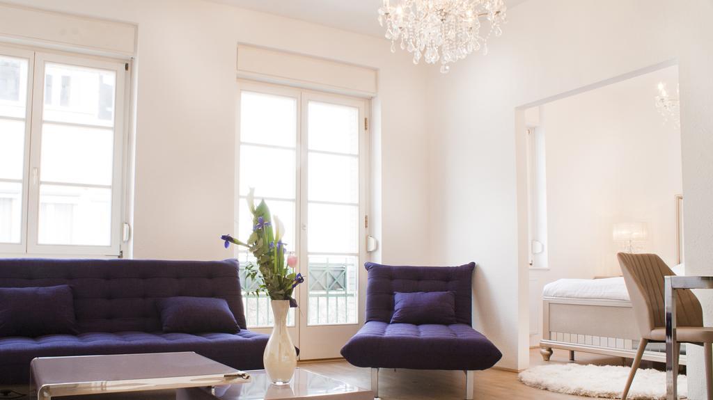Apartamento com 1 Quarto