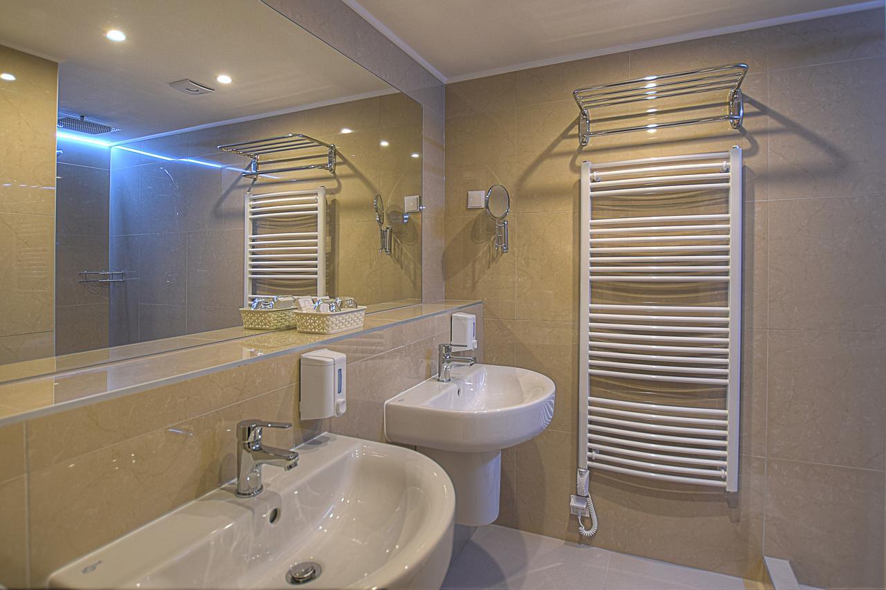 Quarto Duplo