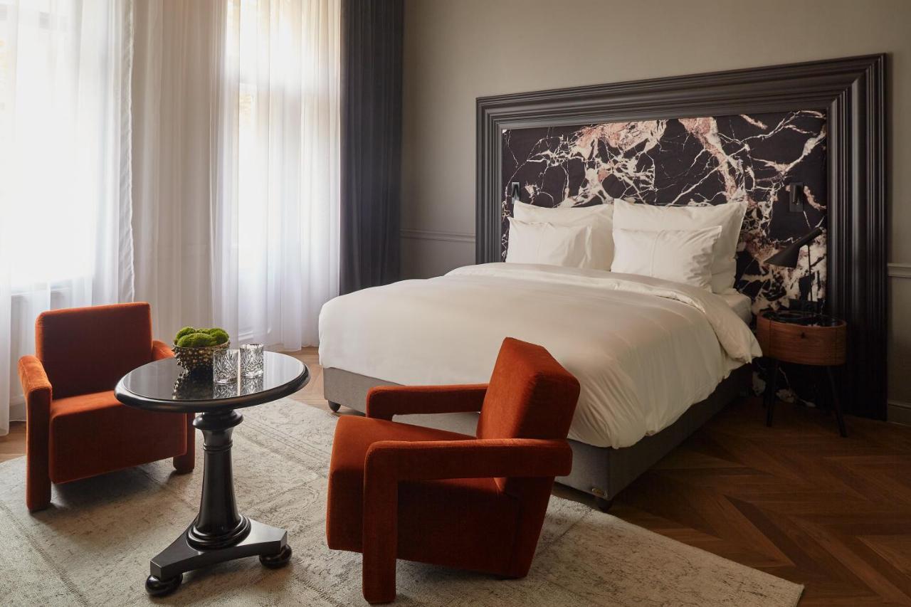 Suite com Varanda