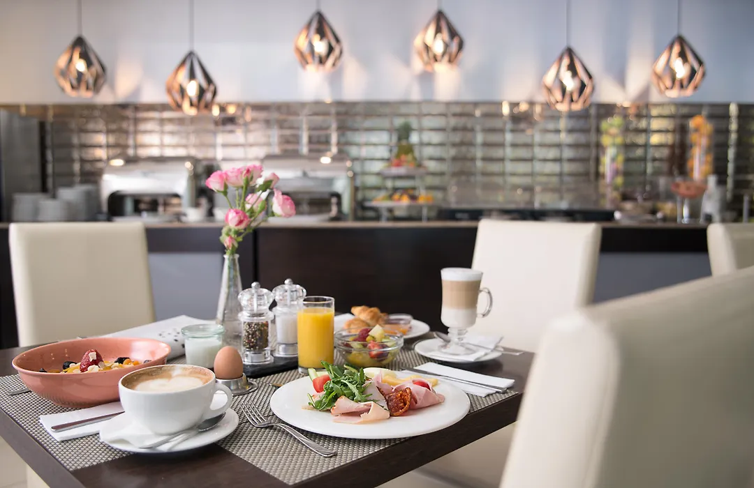 Rubin Wellness&Conference Hotel-1