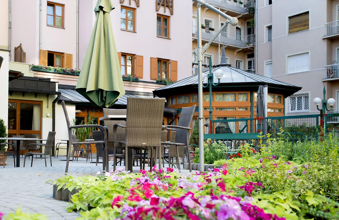 Corvin Hotel Budapest Sissi Wing-1