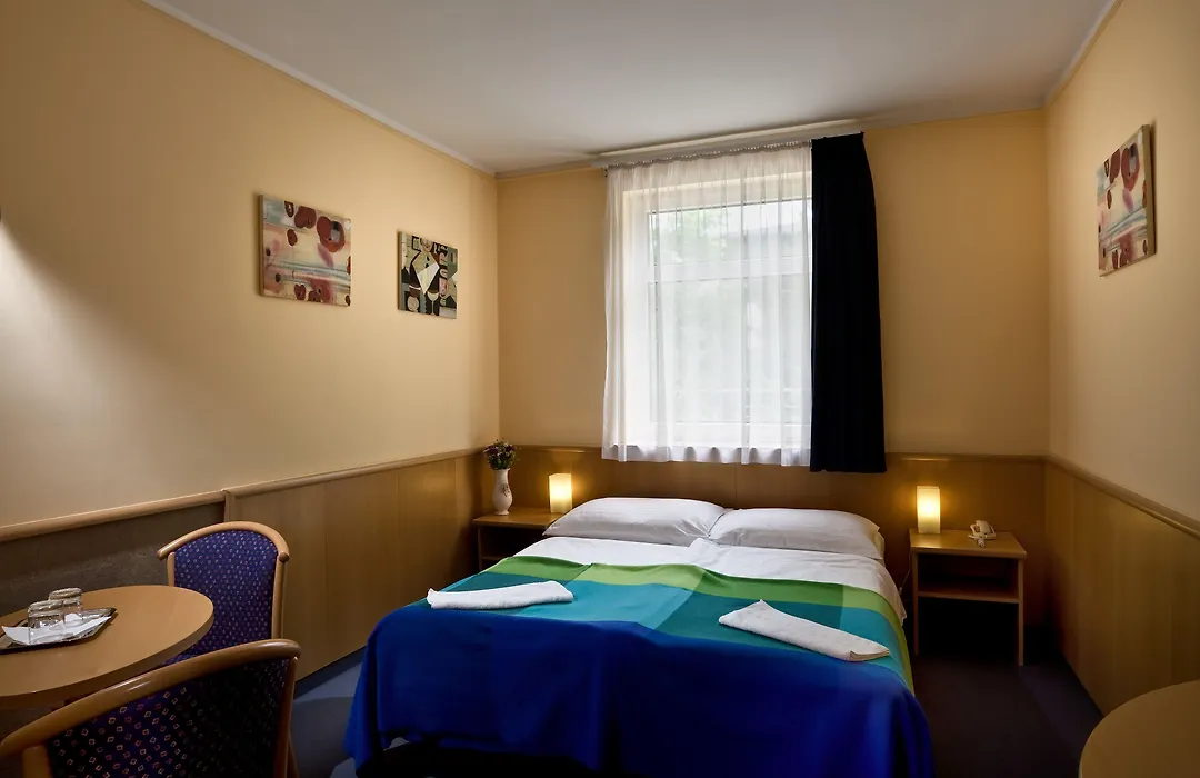 Jagelló Business Hotel-1