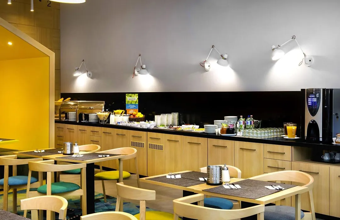 Ibis Styles Budapest Center-1