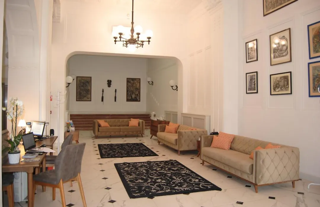 Uttoe Luxury Suites-1