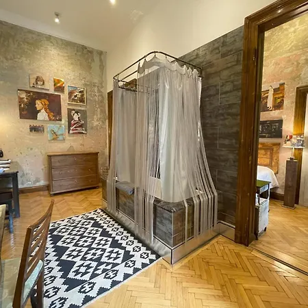 Brody House - Boutique Hotel-2