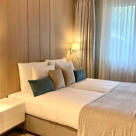 Normafa Hotel & Retreat-2