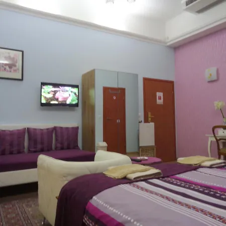 Budapest Guestrooms-2